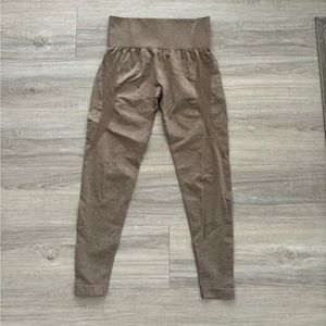 Seamless Amazon leggings